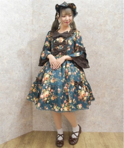 axes femme kawaii(アクシーズファムカワイイ)の「アンティークローズ柄ワンピ(ワンピース・レディース・ワイン/キナリ/グリーン・MEDIUM)」の4枚目の写真