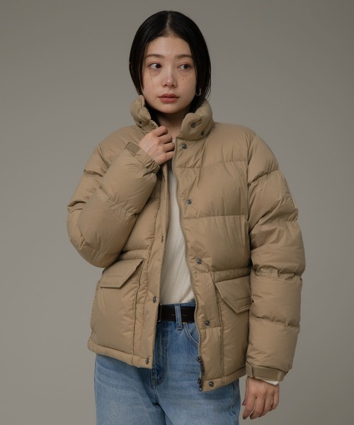 THE NORTH FACE（ザノースフェイス）の「THE NORTH FACE　CAMP SIERRA SHORT（ダウンジャケット/コート・レディース・ベージュ/ブラック・MEDIUM/LARGE）」の16枚目の写真