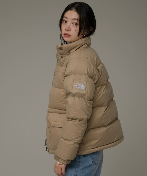 THE NORTH FACE（ザノースフェイス）の「THE NORTH FACE　CAMP SIERRA SHORT（ダウンジャケット/コート・レディース・ベージュ/ブラック・MEDIUM/LARGE）」の17枚目の写真
