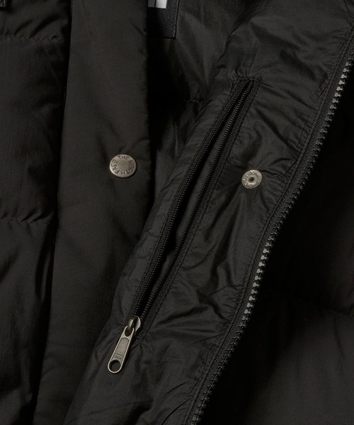 THE NORTH FACE（ザノースフェイス）の「THE NORTH FACE　CAMP SIERRA SHORT（ダウンジャケット/コート・レディース・ベージュ/ブラック・MEDIUM/LARGE）」の8枚目の写真