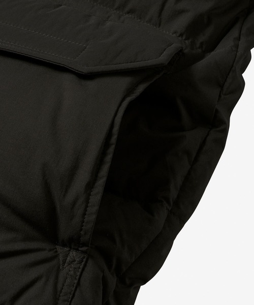 THE NORTH FACE（ザノースフェイス）の「THE NORTH FACE　CAMP SIERRA SHORT（ダウンジャケット/コート・レディース・ベージュ/ブラック・MEDIUM/LARGE）」の12枚目の写真