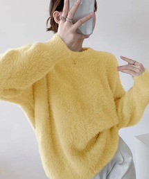 クルーネックシャギーニット