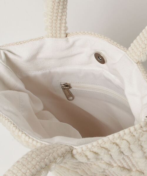MAISON mou(メゾンムー)の「【Swaraj/スワラージ】JQ 2waySQトート(手織り)(トートバッグ・レディース・ホワイト/ライトピンク・FREE)」の4枚目の写真