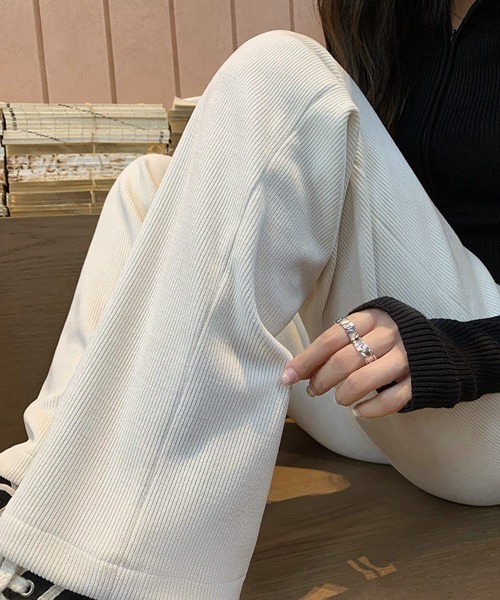 Miniministore(ミニミニストア)の「コーデュロイワイドパンツ 裏起毛ノーマル(スラックス・レディース・アイボリー系1/アイボリー系2/ブラック系1/ブラック系2/グレー系1/グレー系2/ブラウン系1/ブラウン系2・M/L/XL)」の19枚目の写真