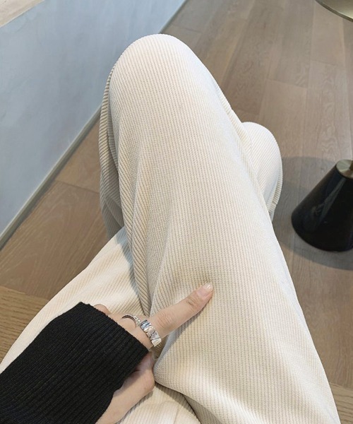 Miniministore(ミニミニストア)の「コーデュロイワイドパンツ 裏起毛ノーマル(スラックス・レディース・アイボリー系1/アイボリー系2/ブラック系1/ブラック系2/グレー系1/グレー系2/ブラウン系1/ブラウン系2・M/L/XL)」の20枚目の写真