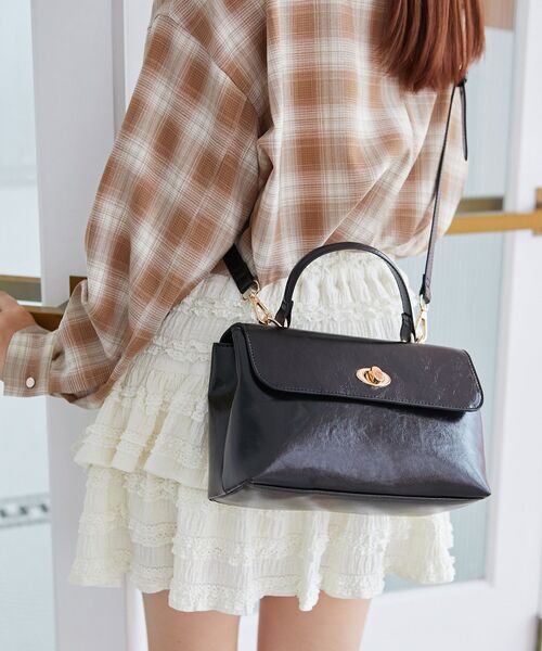 MAJESTIC LEGON（マジェスティックレゴン）の「クラシカルハンドバッグ（ハンドバッグ・レディース・ベージュ/ブラック・FREE）」の13枚目の写真