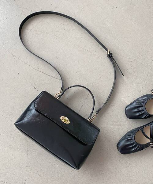 MAJESTIC LEGON（マジェスティックレゴン）の「クラシカルハンドバッグ（ハンドバッグ・レディース・ベージュ/ブラック・FREE）」の18枚目の写真