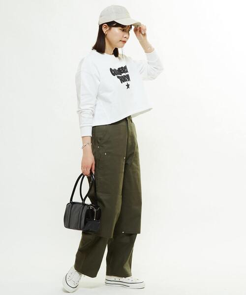 CONVERSE TOKYO（コンバーストウキョウ）の「CRUSHEDFOAM PRINT SHORT LOGO SWEAT（スウェット・レディース・グレー/ネイビー/ホワイト・FREE）」の7枚目の写真