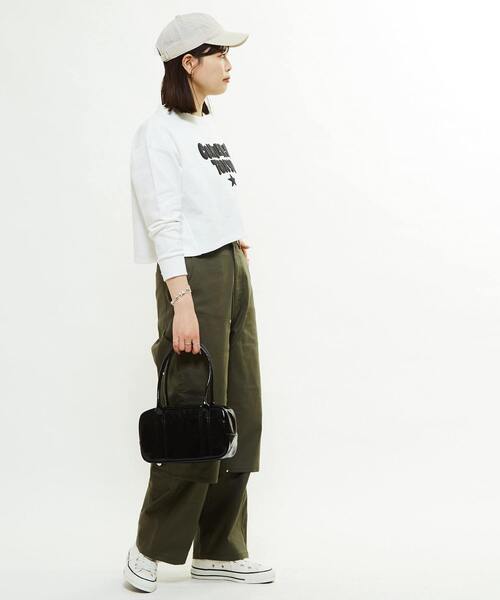 CONVERSE TOKYO（コンバーストウキョウ）の「CRUSHEDFOAM PRINT SHORT LOGO SWEAT（スウェット・レディース・グレー/ネイビー/ホワイト・FREE）」の8枚目の写真