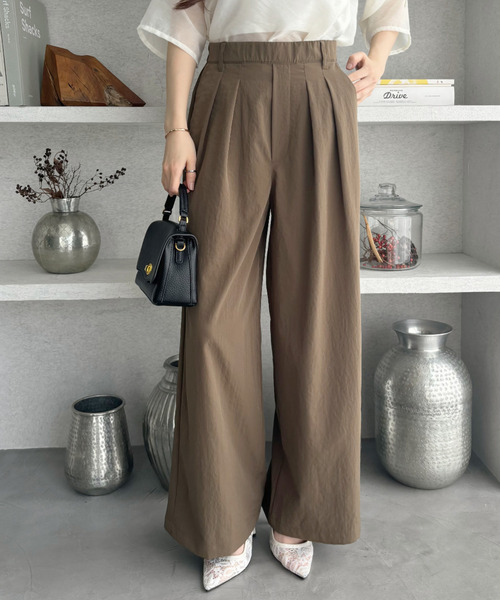 Eclat one(エクラワン)の「【Eclat one】タック ベーシック ワイドパンツ(スラックス・レディース・ベージュ/ブラック/カーキ・FREE)」の14枚目の写真