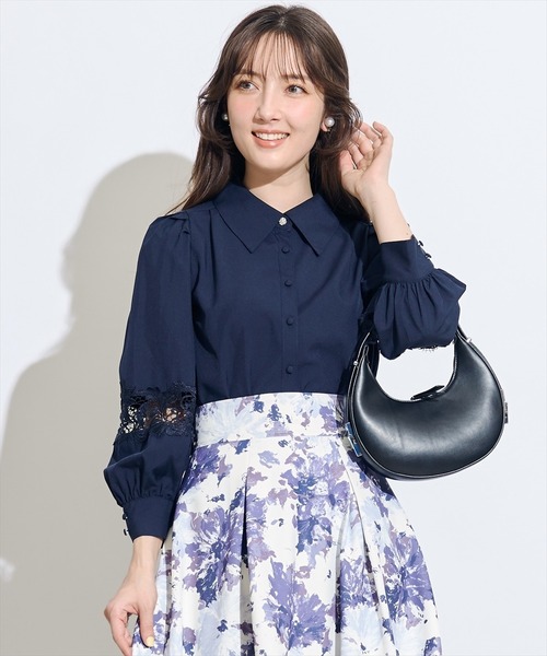 SWINGLE（スウィングル）の「レース切替スリーブシャツブラウス（シャツ/ブラウス・レディース・ネイビー/ミント/ピンク/ライトベージュ・FREE）」の3枚目の写真