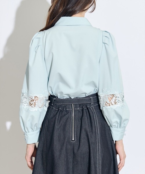 SWINGLE（スウィングル）の「レース切替スリーブシャツブラウス（シャツ/ブラウス・レディース・ネイビー/ミント/ピンク/ライトベージュ・FREE）」の17枚目の写真