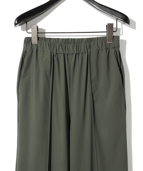 MIDIUMISOLID(ミディウミソリッド)の「MIDIUMISOLID for Ladies ストレッチストレートパンツ(その他パンツ・レディース・チャコールグレー/ブラック/グリーン・36/38)」の18枚目の写真
