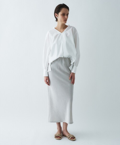 cloenc（クロエンス）の「【手洗い可】タックフォルムブラウス（シャツ/ブラウス・レディース・ホワイト/ライトグリーン/ダークグレー・02）」の4枚目の写真