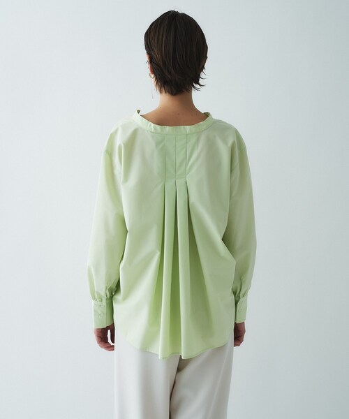 cloenc（クロエンス）の「【手洗い可】タックフォルムブラウス（シャツ/ブラウス・レディース・ホワイト/ライトグリーン/ダークグレー・02）」の18枚目の写真