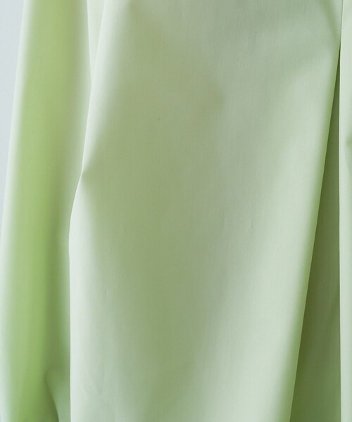cloenc（クロエンス）の「【手洗い可】タックフォルムブラウス（シャツ/ブラウス・レディース・ホワイト/ライトグリーン/ダークグレー・02）」の21枚目の写真