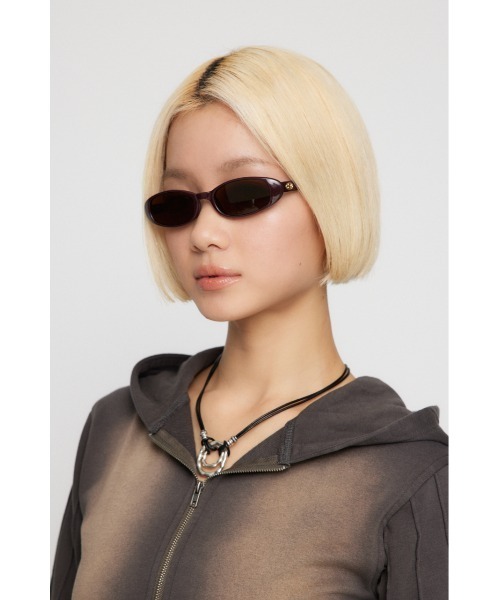 LAGUA GEM（ラグアジェム）の「CURVE SHAPE アイウェア（サングラス・レディース・クリア/ブラック/バーガンディー・FREE）」の10枚目の写真