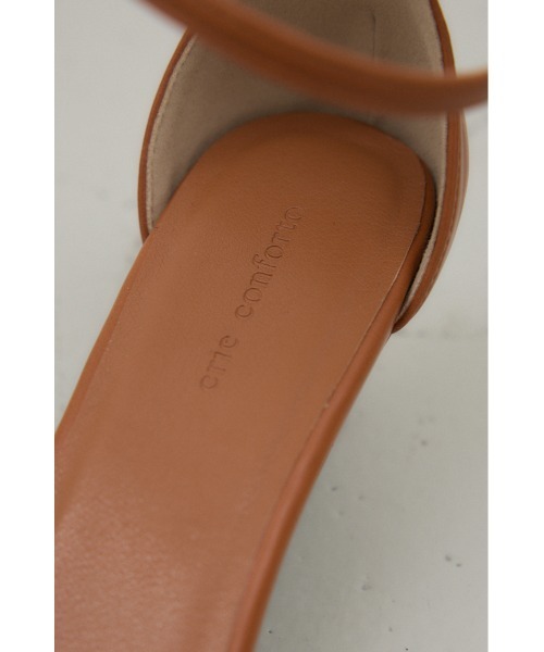 crie conforto(クリーコンフォルト)の「コードストラップヒールサンダル(サンダル・レディース・ブラック/キャメル・SMALL/MEDIUM/LARGE/LL)」の17枚目の写真