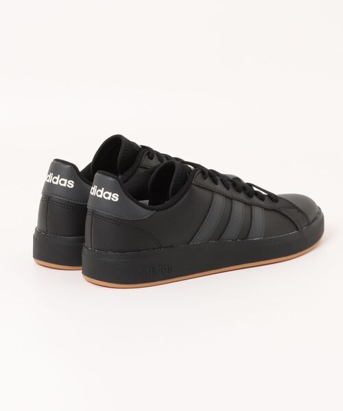 adidas(アディダス)の「《adidas》GRANDCOURT BASE 2.0 U(スニーカー・メンズ・ホワイト/ブラック/ホワイト×ブラック/グレー系その他・26.0cm/26.5cm/27.0cm/27.5cm/28.0cm/25.5cm/23.5cm/24.0cm/24.5cm/25.0cm/23.0cm/22.5cm)」の5枚目の写真