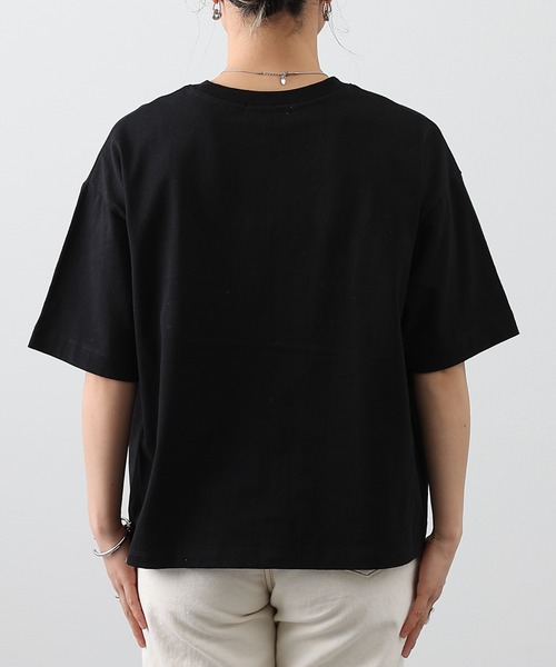 COLONY 2139(コロニートゥーワンスリーナイン)の「CERTAIN Tシャツ(Tシャツ/カットソー・レディース・ブラック/サックスブルー/チャコールグレー/ホワイト・FREE)」の7枚目の写真