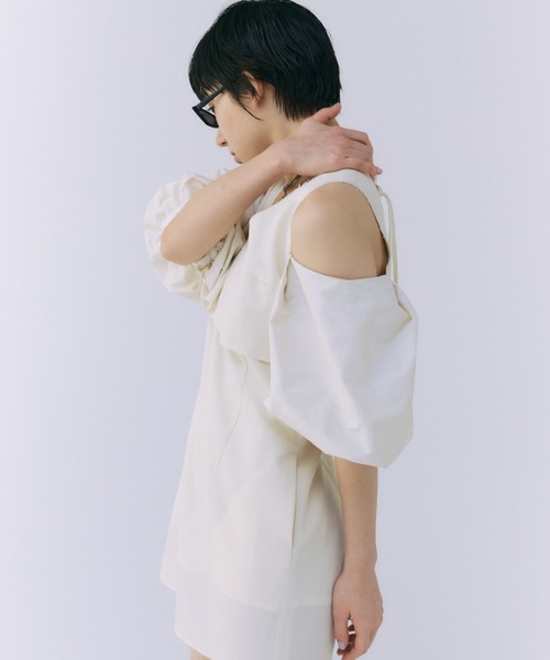 JOSE MOON（ジョゼムーン）の「VOLUME SLEEVE LONG TOP/ボリュームスリーブロングトップ（シャツ/ブラウス・レディース・ホワイト/ブラック・36/38）」の12枚目の写真