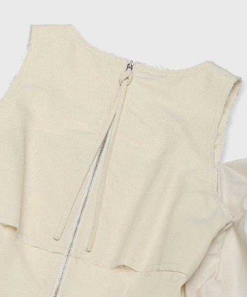 JOSE MOON（ジョゼムーン）の「VOLUME SLEEVE LONG TOP/ボリュームスリーブロングトップ（シャツ/ブラウス・レディース・ホワイト/ブラック・36/38）」の3枚目の写真