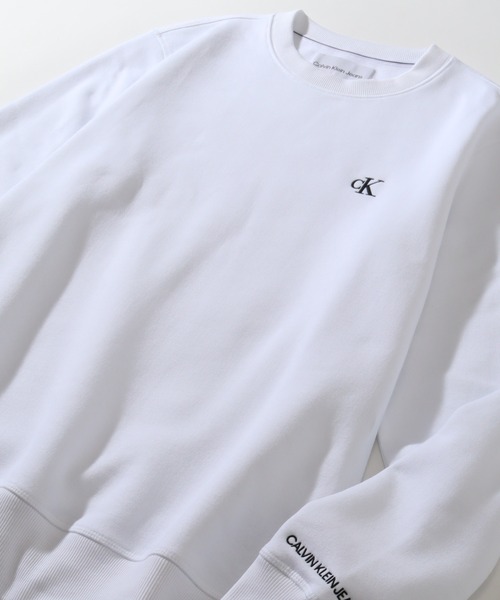 Calvin Klein Jeans（カルヴァンクラインジーンズ）の「【Calvin Klein JEANS/カルバンクライン ジーンズ】 ワンポイント ロゴ刺繍 クルーネック スウェット トレーナー（スウェット・メンズ・ホワイト/ブラック・XL/L/S/M）」の10枚目の写真