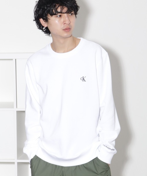 Calvin Klein Jeans（カルヴァンクラインジーンズ）の「【Calvin Klein JEANS/カルバンクライン ジーンズ】 ワンポイント ロゴ刺繍 クルーネック スウェット トレーナー（スウェット・メンズ・ホワイト/ブラック・XL/L/S/M）」の20枚目の写真