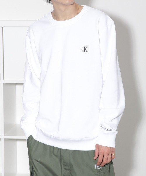Calvin Klein Jeans（カルヴァンクラインジーンズ）の「【Calvin Klein JEANS/カルバンクライン ジーンズ】 ワンポイント ロゴ刺繍 クルーネック スウェット トレーナー（スウェット・メンズ・ホワイト/ブラック・XL/L/S/M）」の22枚目の写真