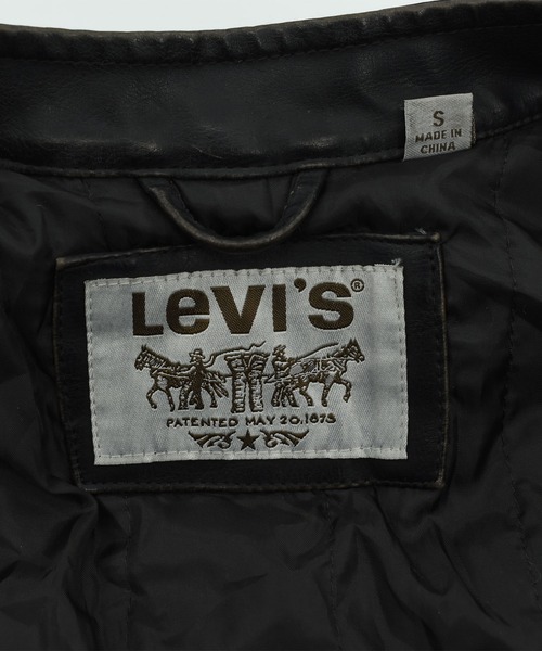 Levi's（リーバイス）の「【ヴィンテージ古着】Y2K Levi’s シングルライダース ジャケット（ライダースジャケット・メンズ・ブラック・SMALL）」の6枚目の写真