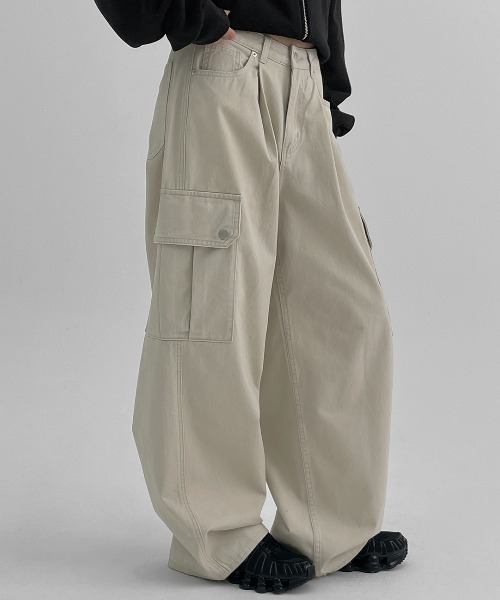 BLACKUP（ブラックアップ）の「[MADE] ビーニーカーゴ コットンパンツ（カーゴパンツ・レディース・アイボリー/チャコール・LARGE/SMALL/MEDIUM）」の8枚目の写真