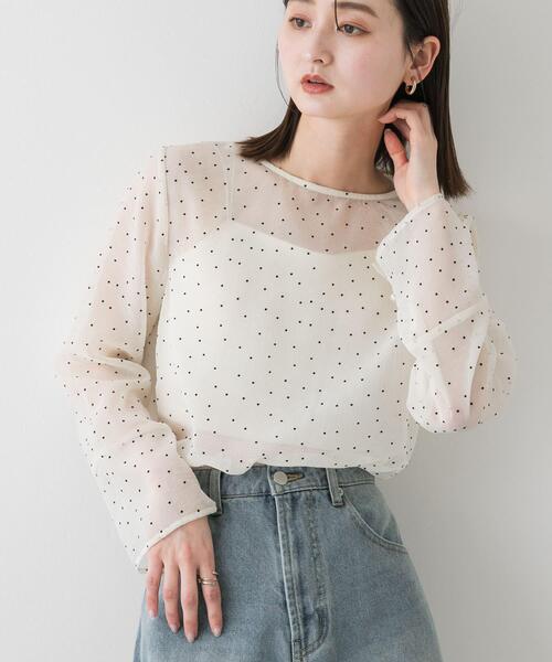 SENSE OF PLACE by URBAN RESEARCH（センスオブプレイスバイアーバンリサーチ）の「フロッキードットシアーブラウス（Tシャツ/カットソー・レディース・ブラック系その他/ホワイト系その他/ブルー系その他・ONE）」の2枚目の写真