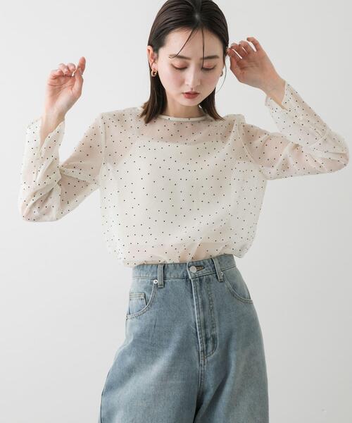 SENSE OF PLACE by URBAN RESEARCH（センスオブプレイスバイアーバンリサーチ）の「フロッキードットシアーブラウス（Tシャツ/カットソー・レディース・ブラック系その他/ホワイト系その他/ブルー系その他・ONE）」の12枚目の写真