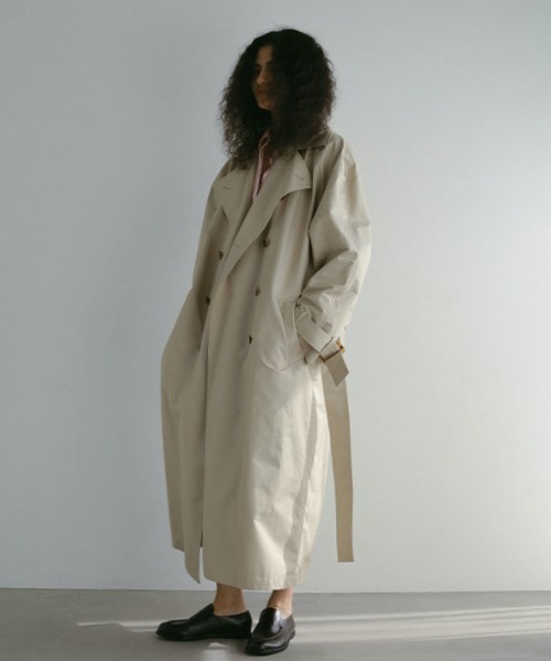 ETRE TOKYO(エトレトウキョウ)の「シャンブレーツイルトレンチコート(トレンチコート・レディース・ブラック/ベージュ・M/S)」の4枚目の写真