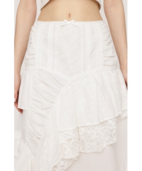 SLY（スライ）の「COTTON LACED WRAP DESIGN L/SK コットンレース ドラップ デザイン ロングスカート（スカート・レディース・ホワイト/ブラック・1/2）」の6枚目の写真