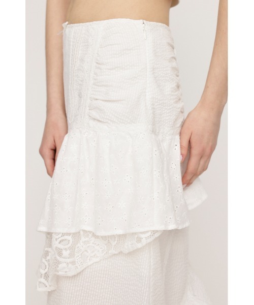 SLY（スライ）の「COTTON LACED WRAP DESIGN L/SK コットンレース ドラップ デザイン ロングスカート（スカート・レディース・ホワイト/ブラック・1/2）」の7枚目の写真