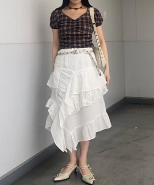 SLY（スライ）の「COTTON LACED WRAP DESIGN L/SK コットンレース ドラップ デザイン ロングスカート（スカート・レディース・ホワイト/ブラック・1/2）」の21枚目の写真