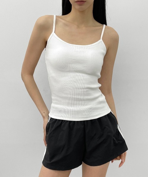 BLACKUP（ブラックアップ）の「[MADE] イージーベーシックリブストラップキャミソール(カップ付き)（キャミソール・レディース・ブラック/アイボリー・LARGE/MEDIUM/SMALL）」の15枚目の写真