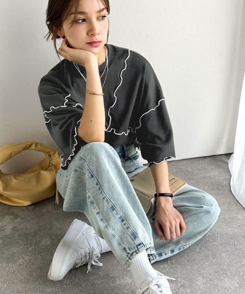classicalelf（クラシカルエルフ）の「Tシャツより可愛く、スウェットより軽やか♪ゆったりシルエット5分袖メロウ切替裏毛トップス（Tシャツ/カットソー・レディース・オートミール/チャコール/杢グレー・MEDIUM/LARGE/X-LARGE/SMALL）」の16枚目の写真