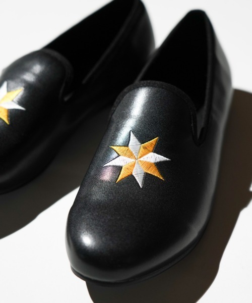 THRIFTY LOOK（スリフティールック）の「THRIFTY LOOK / スリフティールック "VALERO STAR" OPERA SHOES バレロスター 星 刺しゅう ナバホ オペラシューズ（バレエシューズ・メンズ・ブラック系その他/ブラック・6/9/10/5）」の8枚目の写真