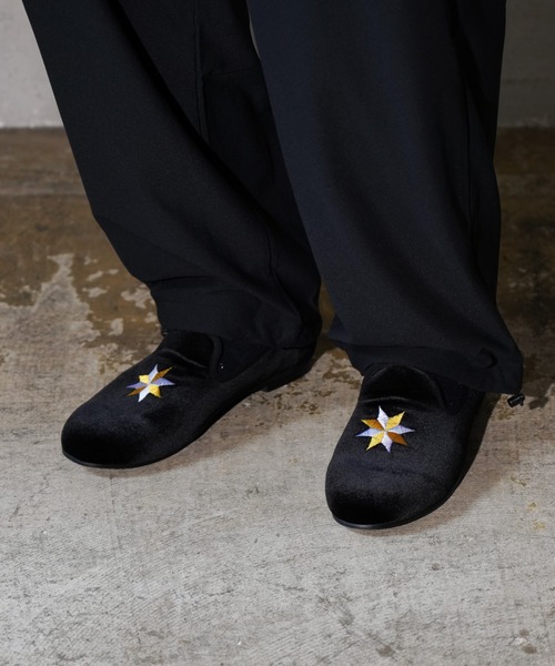 THRIFTY LOOK（スリフティールック）の「THRIFTY LOOK / スリフティールック "VALERO STAR" OPERA SHOES バレロスター 星 刺しゅう ナバホ オペラシューズ（バレエシューズ・メンズ・ブラック系その他/ブラック・6/9/10/5）」の21枚目の写真