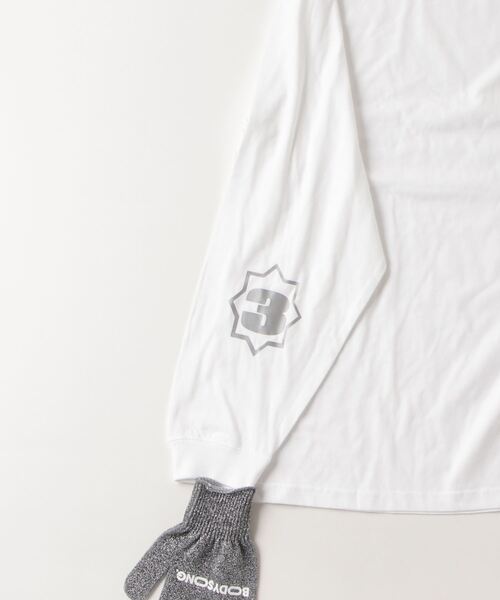 bodysong.（ボディソング）の「BODYSONG./ボディソング/TEE/TRIPLE WITH GLOVES /REFLECTIVE（Tシャツ/カットソー・メンズ・ホワイト・F）」の8枚目の写真