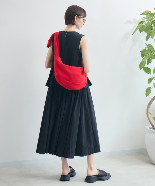 Paradise Picnic（パラダイスピクニック）の「Dignite Collier ギャザーフレアワンピース（ワンピース・レディース・ブラック/ブルー・FREE）」の4枚目の写真