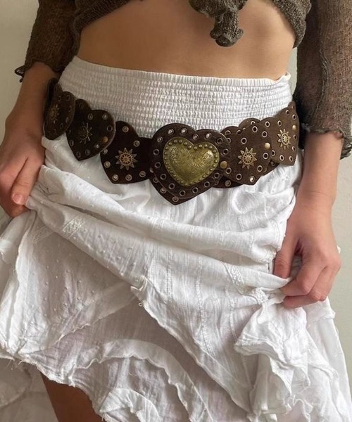 VIBGYOR（ヴィブジョー）の「【LAMPOON】ハートコンチョベルト（ベルト・レディース・ブラウン・FREE）」の3枚目の写真