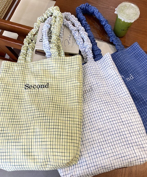 mebole(メボレ)の「Second Plaid Tote bag(トートバッグ・レディース・ブルー/ホワイト/ライトグリーン・FREE)」の12枚目の写真