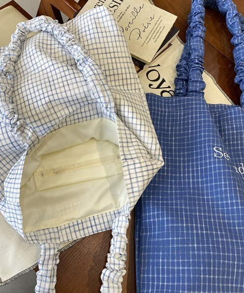 mebole(メボレ)の「Second Plaid Tote bag(トートバッグ・レディース・ブルー/ホワイト/ライトグリーン・FREE)」の9枚目の写真