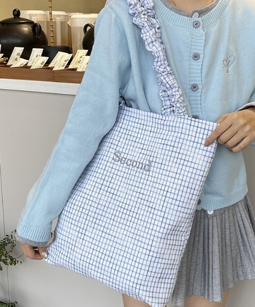 mebole(メボレ)の「Second Plaid Tote bag(トートバッグ・レディース・ブルー/ホワイト/ライトグリーン・FREE)」の4枚目の写真