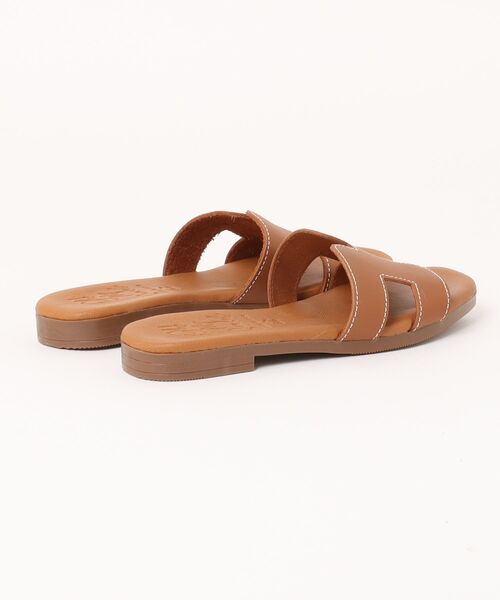 inter-chaussures（インターショシュール）の「【Oh my Sandals】スクエアトウフラットミュールサンダル(E52200)（サンダル・レディース・ブラック/ブラウン/シルバー・35/37/38/36/39）」の5枚目の写真