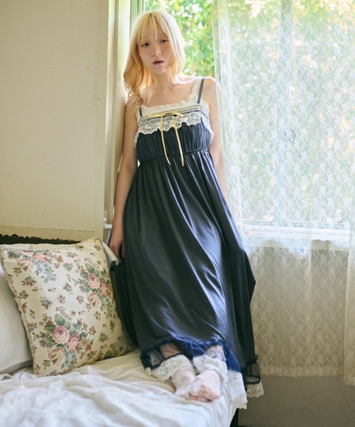 クティールとレトロ】2サイズ展開 レースドッキングサテンキャミ