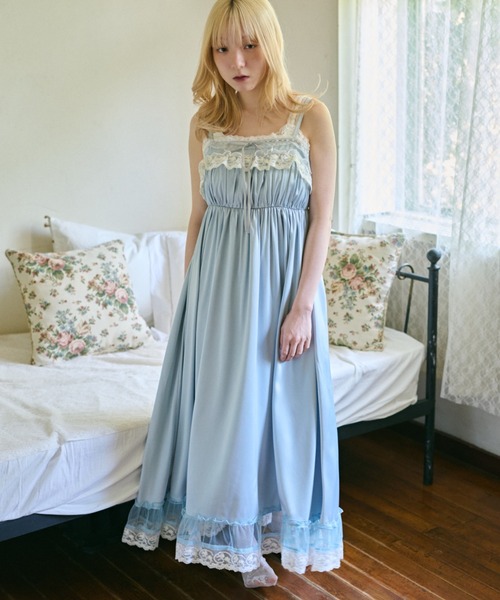 kutir（クティール）の「【クティールとレトロ】2サイズ展開　レースドッキングサテンキャミワンピース（ワンピース・レディース・オフホワイト/ブルー/ネイビー・LARGE/SMALL）」の8枚目の写真